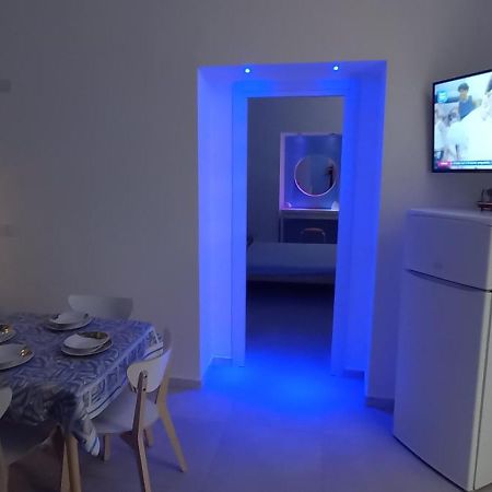 Casa Vacanze La Fenice Napels Buitenkant foto